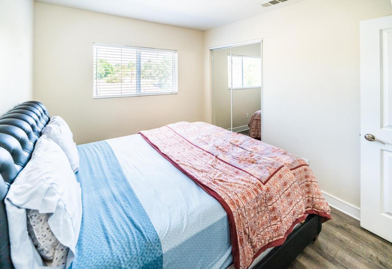 Spacious 5 Bedroom 3 Bath Modern Home By Downtown La With Parking Los Angeles Exterior foto