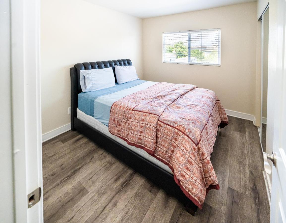 Spacious 5 Bedroom 3 Bath Modern Home By Downtown La With Parking Los Angeles Exterior foto