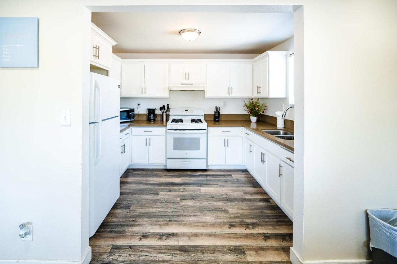 Spacious 5 Bedroom 3 Bath Modern Home By Downtown La With Parking Los Angeles Exterior foto