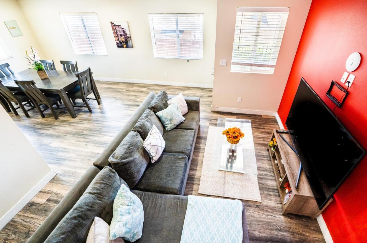 Spacious 5 Bedroom 3 Bath Modern Home By Downtown La With Parking Los Angeles Exterior foto